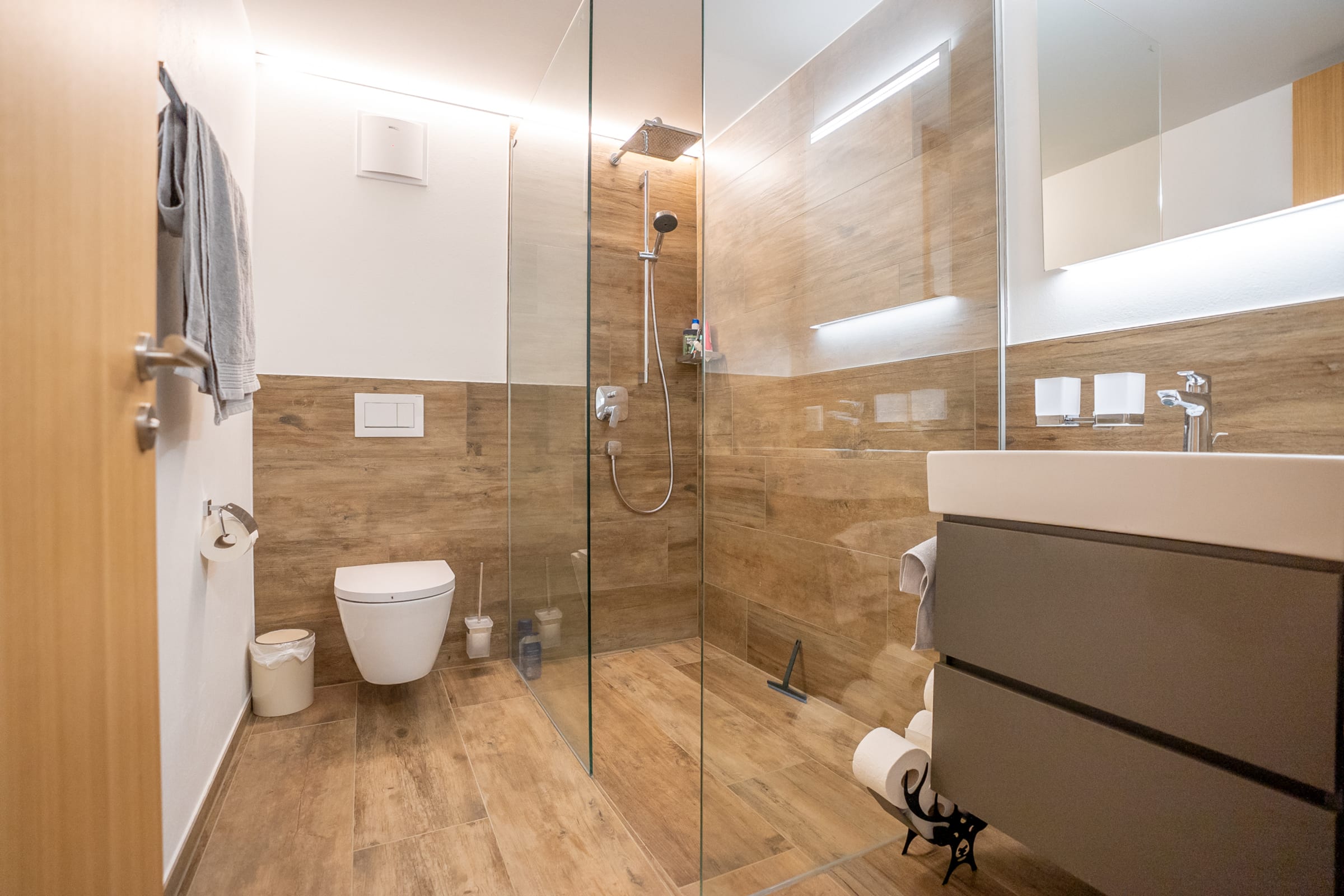 BeeValais 1 4Badezimmer